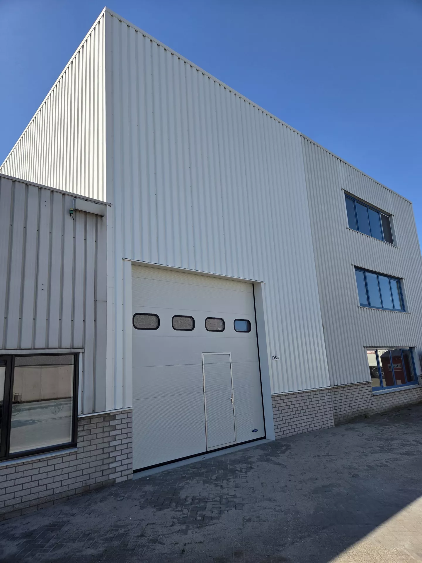 TE HUUR Galileistraat 35b Lichtenvoorde 165m² bedrijfshal magazijn bedrijfsruimte opslagruimte